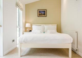 Mullion Cove Coastal Retreat - 6