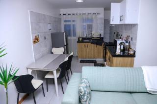 KYM'S Superstays - 8