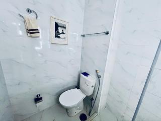 City-View balcony flat - 5 min walk to beach - 7