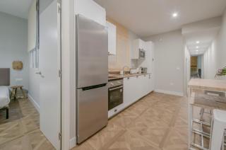 Escapada urbana para 8 en Calle del Infante GL - 9