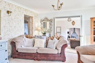 The Old Farmhouse - 4