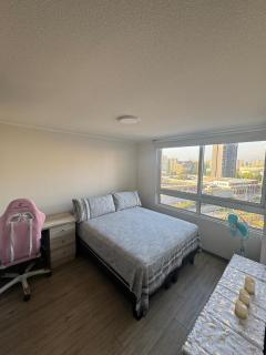 Modern Apartment 2 Bed- 2 Bath Parking Free steps from Metro - 2