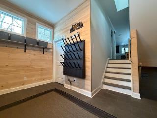 Summit House on George | Renovated | 5 Mins to K-1 | Lift & Rental Deals - 7