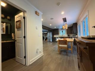 Summit House on George | Renovated | 5 Mins to K-1 | Lift & Rental Deals - 3