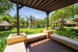 Istana Semer - Balinese Style Private Event Villa, with Large Pool, Gardens and Cook - Near to Canggu & Seminyak - 5