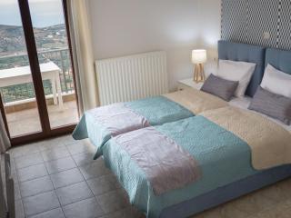 Apartment für 8 Personen in Agia Pelagia- Kreta by Interhome - 1