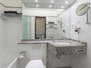 Apartment Wohnung Edelweiss direkt in 4 Sterne Hotel by Interhome - 1