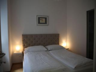 Apartment Moderne Stadtwohnung by Interhome - 3