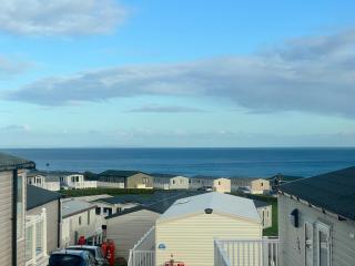 The Pilots Lodge sleeps 6 - 4