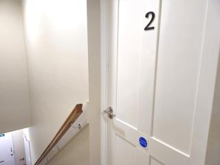 Contemporary first-floor apartment close to town - Pass the Keys - 5