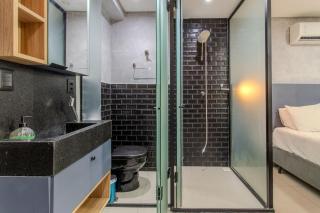 Flat a 50m do mar Get One - MyFlats Hospedagens - 5