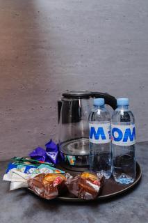 Luxury Airport Studio with Balcony Cozy & Modern - 3