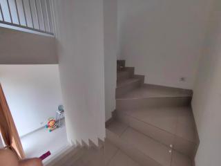 Golden Sleep Villa Tenayan Homestay Near Mal Pekanbaru - 4