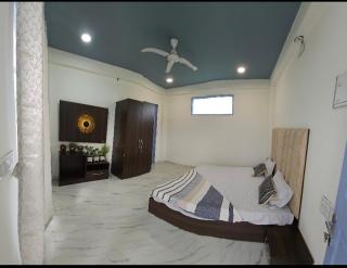 Quaker Hill Colleges - 4