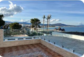 Dreamy ocean getaway! Renovated bungalow - 9