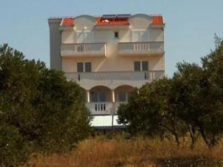 Apartment Apartments Delfini mit Panoramablick auf das Meer by Interhome - 2