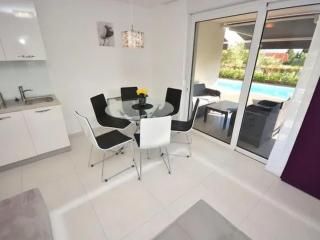 Apartment Wohnung 2 mit Schwimmbad und Garten by Interhome - 4
