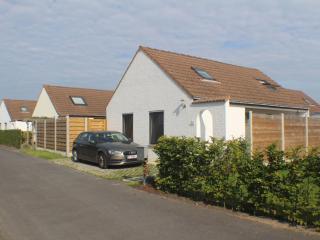 Holiday Home Ruhig gelegenes Ferienhaus in De Haan by Interhome - 0