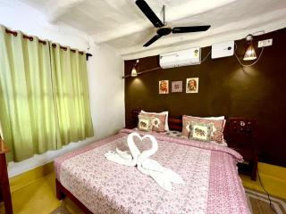 Vindhyavan Mud House - 0