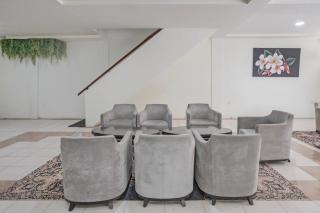 Collection O near Harbour Bay Mall formerly Kansa Hotel - 3