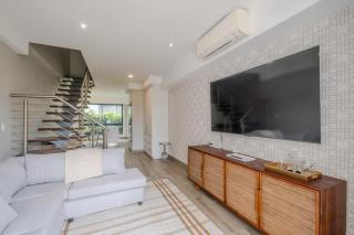 2BR Loft Apartment near Menlyn with Patio - 8