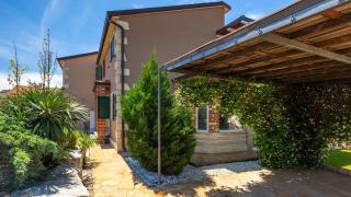 Beautiful Villa Sabrina with pool in Visnjan - 2