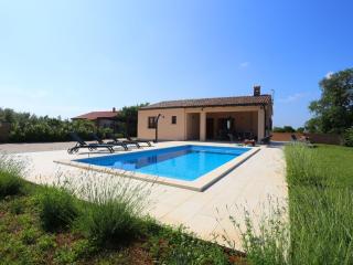 Holiday Home Haus Nina mit beheiztem Schwimmbad by Interhome - 9