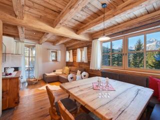 Holiday Home Haus Ostermoasspitz in St- Martin am Tennengebirge by Interhome - 1
