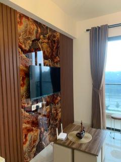 Modern Studio Apartment at SKY HOUSE BSD - 2