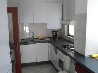 Apartment Wohnung mit großer Terrasse by Interhome - 5