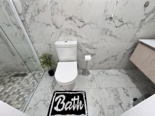 55 Albatross Guesthouse - 4