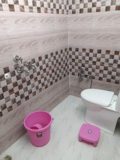 Tripathi's Rampath Inn Near Ram Mandir - 2