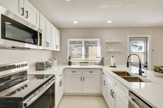 1 Block to Beach: Gulf Coast Escape w/ Patio! - 2