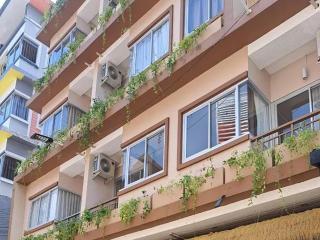 The Rock Patong Comfort Stay - 1