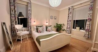 House in Appledore with Hot Tub and own parking - 6