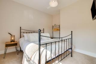 2 Bed in Eye oc-4lamb - 6