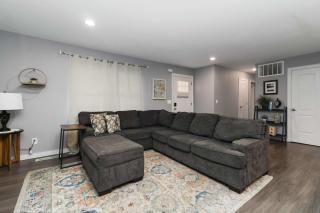 Bright Open Plan Home, Covered Patio, Trail Access - 4