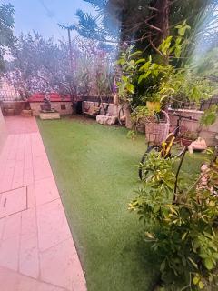 Hayek Guest Villa - 9