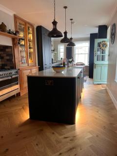 House in Appledore with Hot Tub and own parking - 9