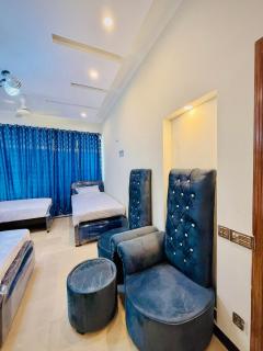 Dir Haven Guest House - 4