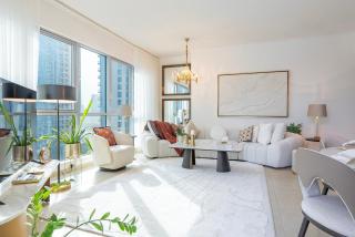 Luxury 2BR Superior Apartment with Full Burj Khalifa and Dubai Mall Dancing Fountain View, Royal Tiffany - 9