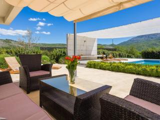 Holiday Home in Dugopolje mit Beheiztem Pool by Interhome - 9