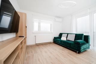 Piłsudskiego Homely Apartment by BookingHost - 0