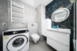 Piłsudskiego Homely Apartment by BookingHost - 3