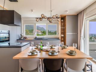 Holiday Home Villa Olea- Pool- Grill- Nähe Flughafen Split by Interhome - 2