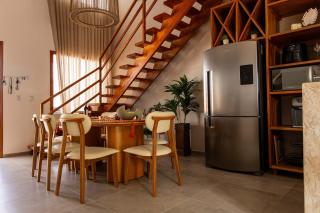 Unforgettable Sunsets 4BR Retreat with Pool in Prea - 1