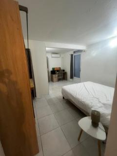 Appartement pratique près de l'aéroport - 1