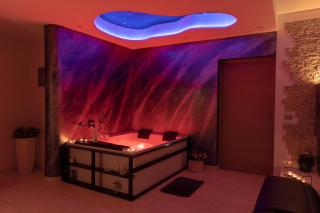 Blue Hole b&b Santeramo in colle e Jacuzzi Suite - 8