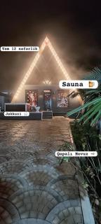 NatureNest A-Frame Cabin - 0