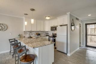 Multi-Level Lakefront Unit with Pools in Osage Beach - 1